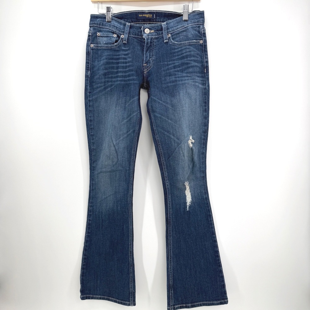 Levis 524 Too Superlow Jeans Womens 28 7M Blue Bootcut Distressed Low Rise Denim